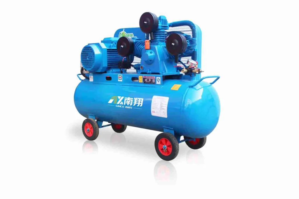 Поршневой воздушный компрессор